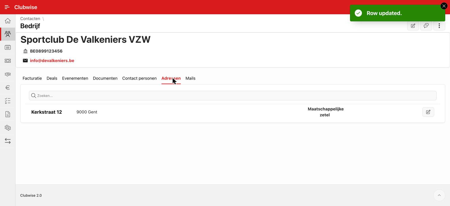 Adressenlijst van een contact, met type per adres.