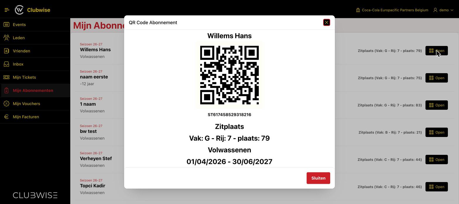 QR-code van een abonnement, met naam, zitplaats, categorie en geldigheidsperiode.